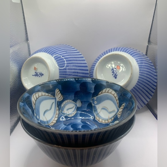 Rice Bowls 4 Japanese Fish Painted. Excellent condition. 3” tall, 6” wide. - Picture 1 of 13